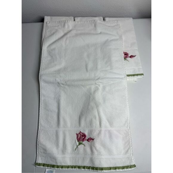 Spring Made NWOT set of 5 Cotton Embroidered Hand Towels 15” X 27” - Picture 4 of 8